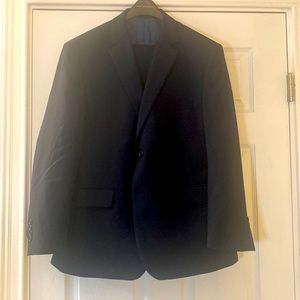 Men’s classic Navy 2 button suit